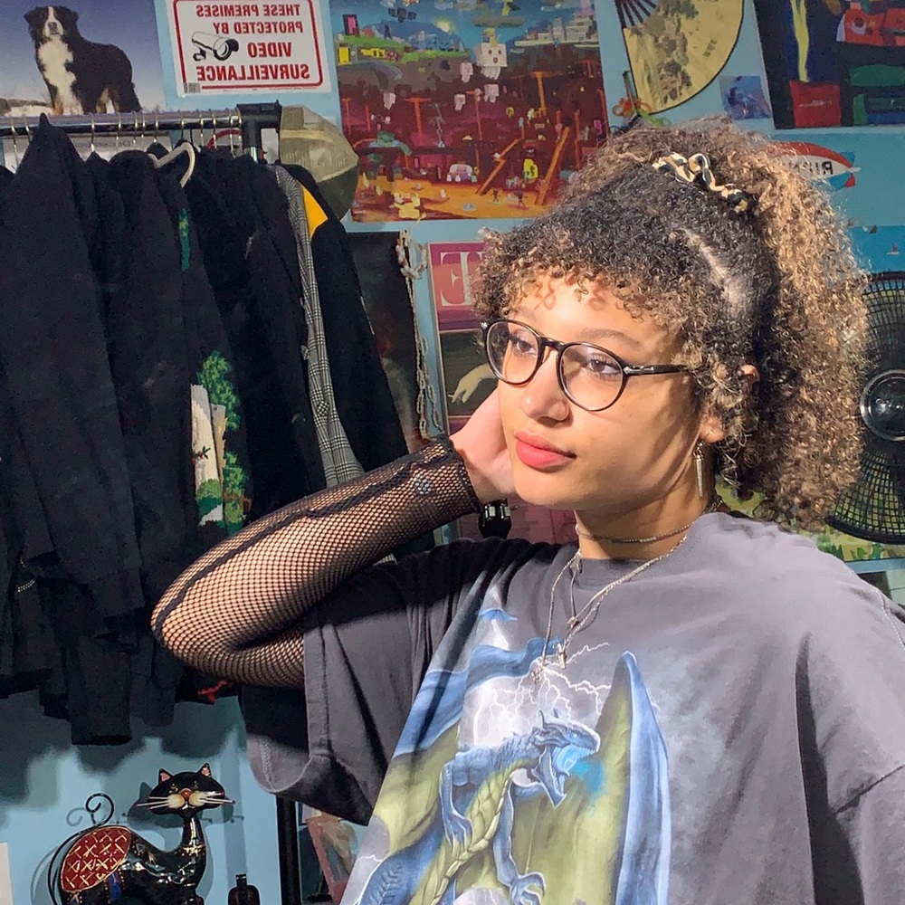Meet your Posher, Amya